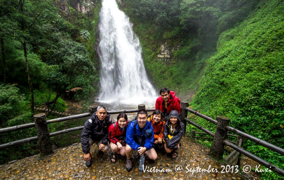 Adventure Waterfalls and Rice paddy fields in Sapa